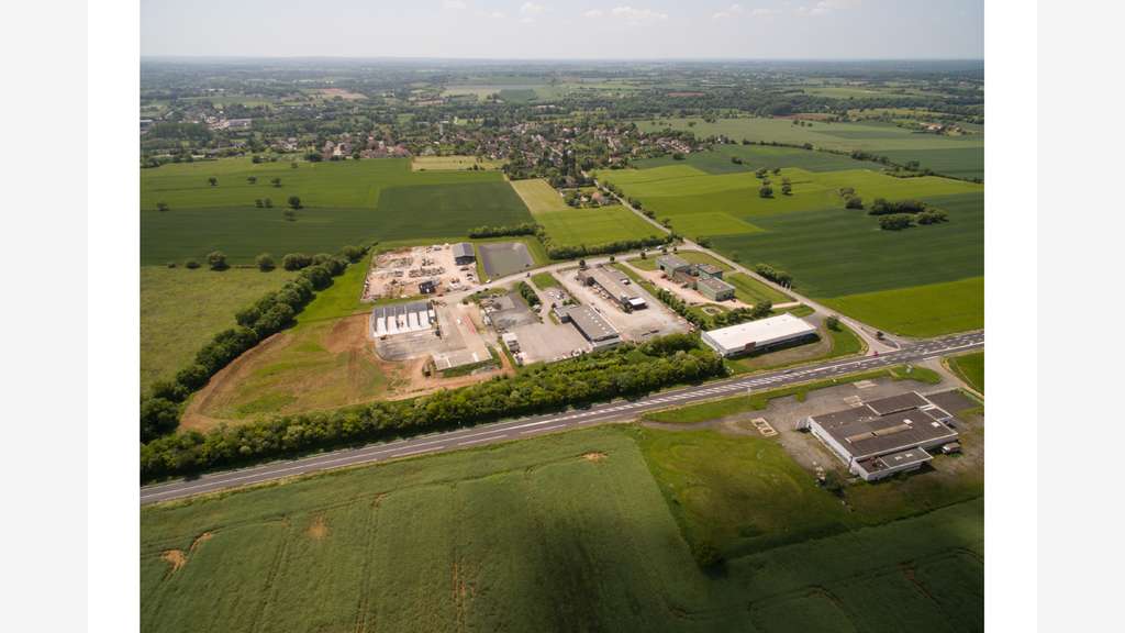 Terrain industriel à vendre – 5.6 ha – Chât