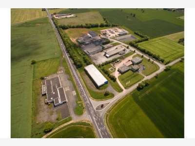 Terrain industriel à vendre – 5.6 ha – Chât