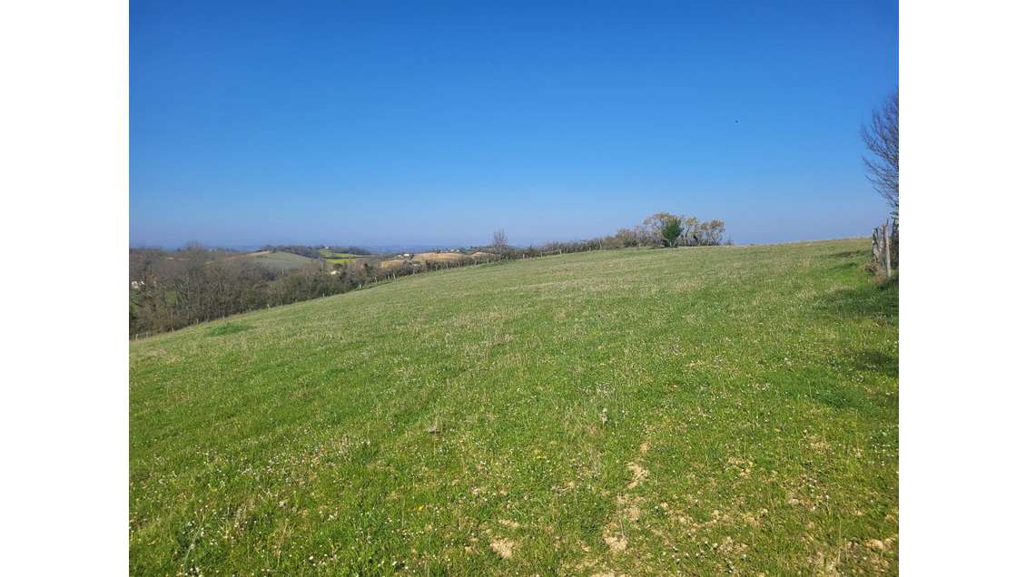 Plus de 9 hectares en pleine nature vue imprenable