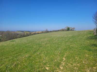 Plus de 9 hectares en pleine nature vue imprenable