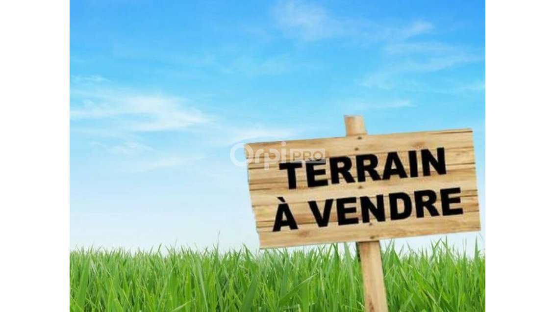 Terrain de 3500m² en ZI à vendre à Vedène