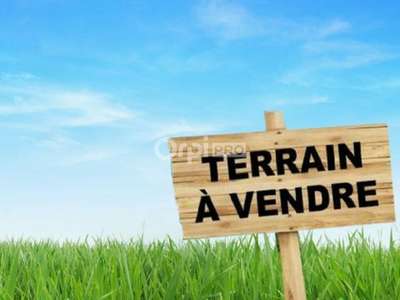 Terrain de 3500m² en ZI à vendre à Vedène