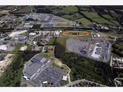 AV Terrains Industriels 17 719m² div à Vierzon