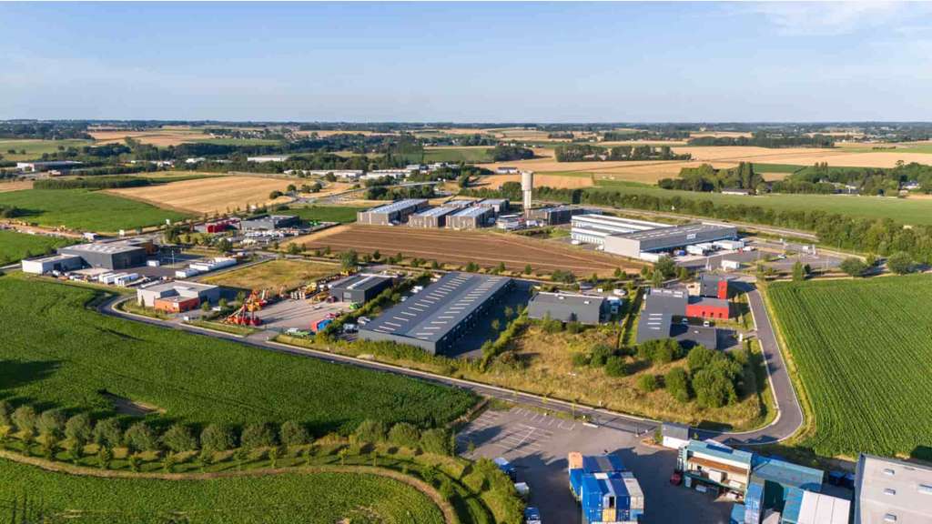À vendre Terrains Industriels à partir de 1500m²
