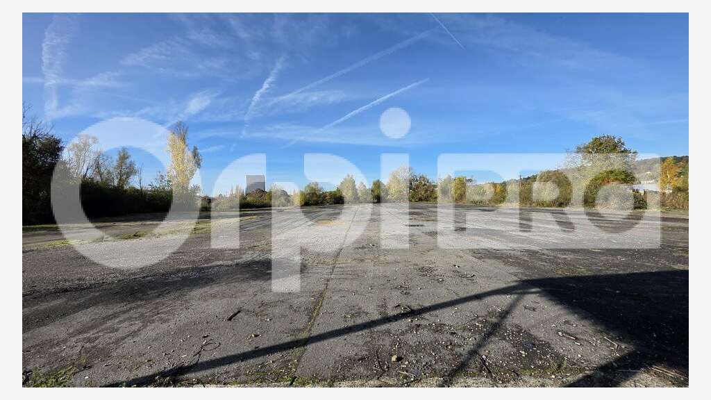 Terrain industriel à vendre au Nord de soissons