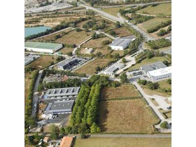 Vente Terrains industriels et agricoles à Verniolle