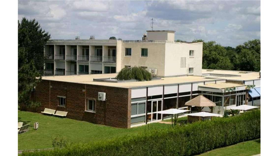 AV ancienne clinique 78 ch Saint Ouen du Tilleul