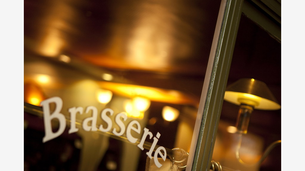 Vente murs 112m² bar brasserie lic 4 à Paris Est