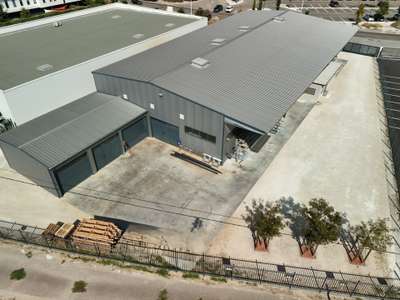 Bâtiment d'activité 854m² à vendre Châteaurenard