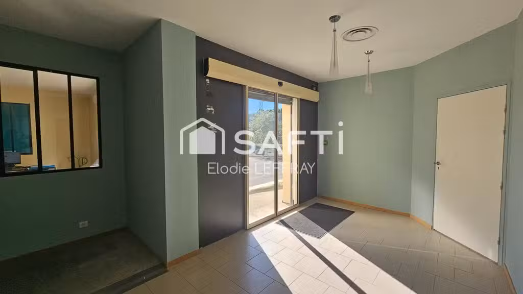 AV bâtiment d'activité 820m² mixte à Pontvallain