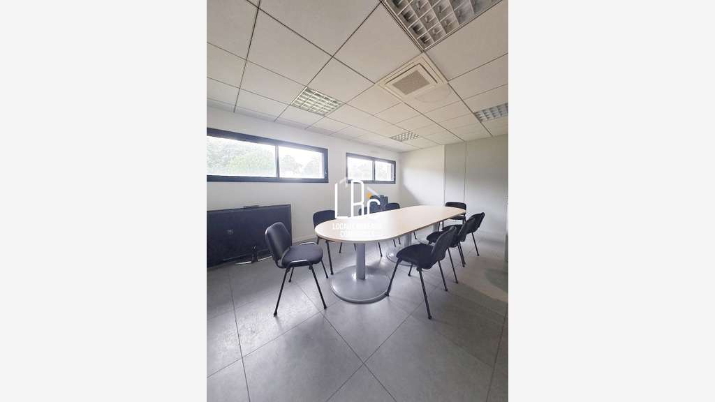 Bâtiment de bureaux 207m² à vendre à Remouillé 