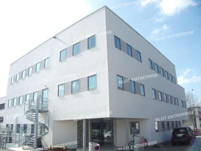 AV bureaux 1400m² à St-Grégoire Parc Brocéliande