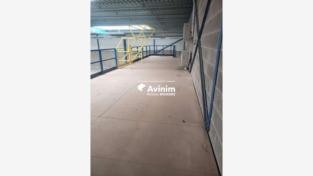 A vendre bâtiment indépendant ZI de Magny-en-Vexin