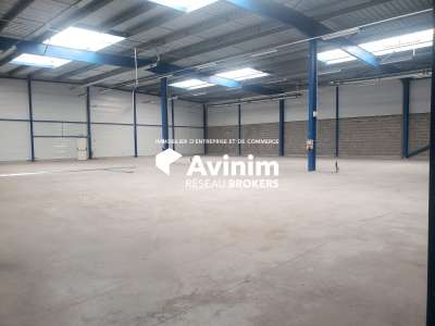 A vendre bâtiment indépendant ZI de Magny-en-Vexin