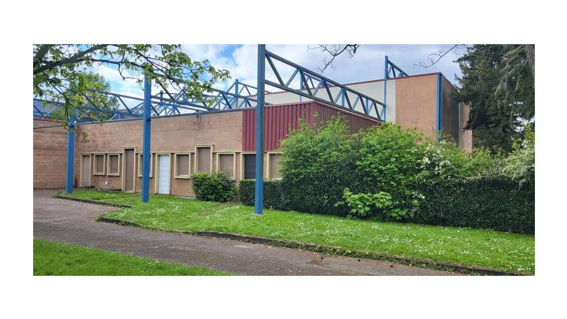 Vente bâtiment industriel 1740m² à Évreux