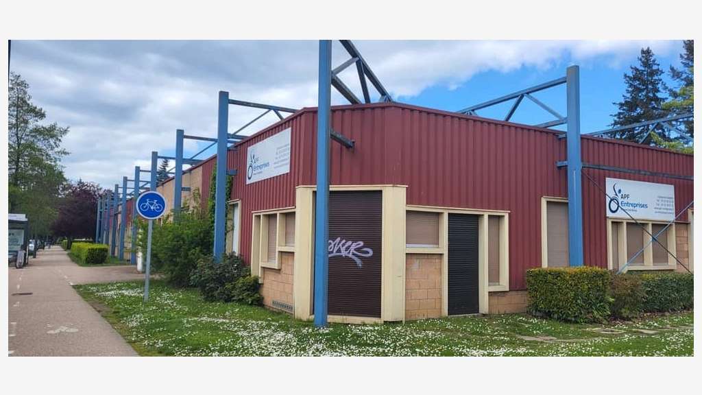 Vente bâtiment industriel 1740m² à Évreux