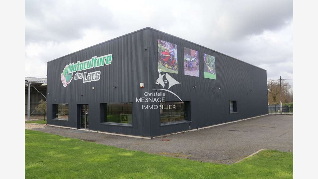 A vendre bâtiment 378m² à Jugon-les-Lacs