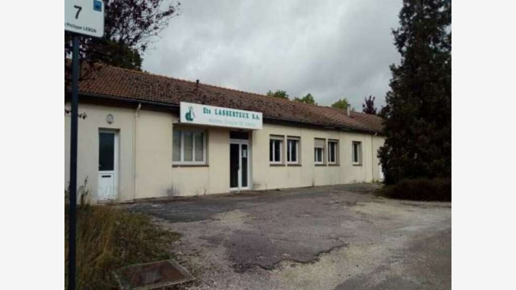 Bâtiment 550m² à vendre à Nogent