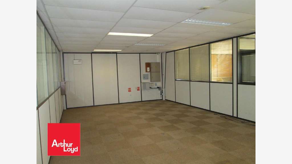 A vendre bâtiment 600m² à Nogent-le-Rotrou  