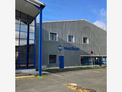 A vendre bâtiment industriel 6 248m² à Diors ZI