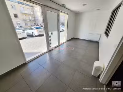Emplacement idéal ! Vente murs 71m² à Lamorlaye