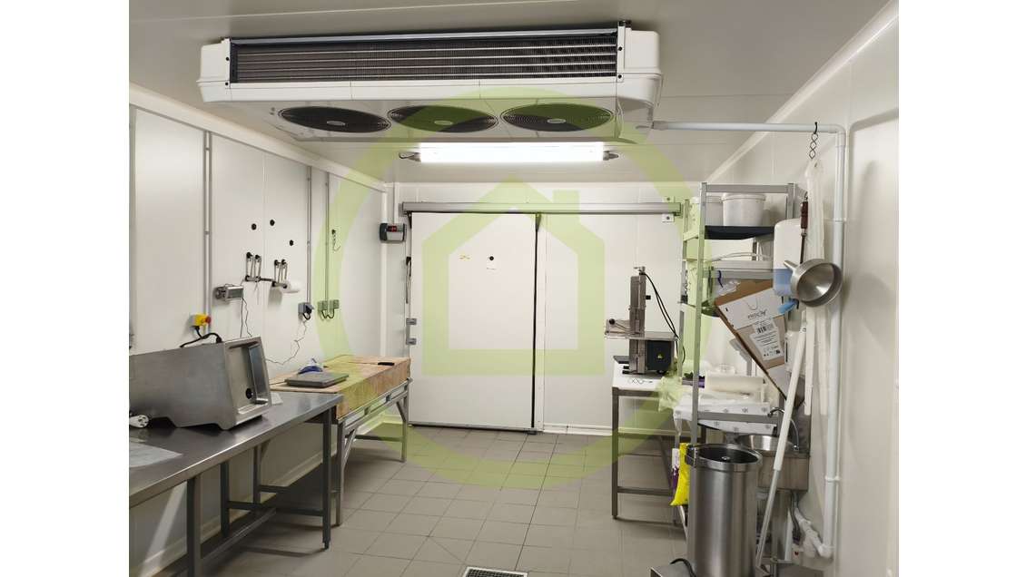 AV local avec chambres froides ZI Sables d'Olonne