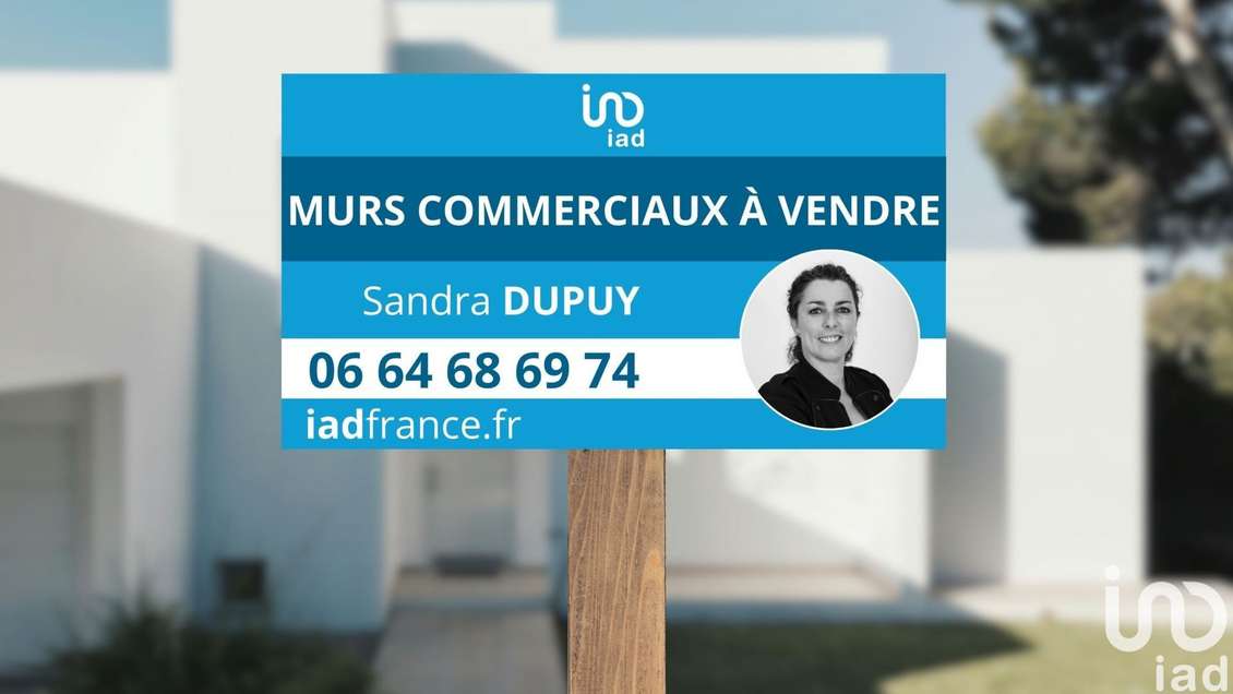 Vente local 337 m² Zone de La Martinière à Sablé  