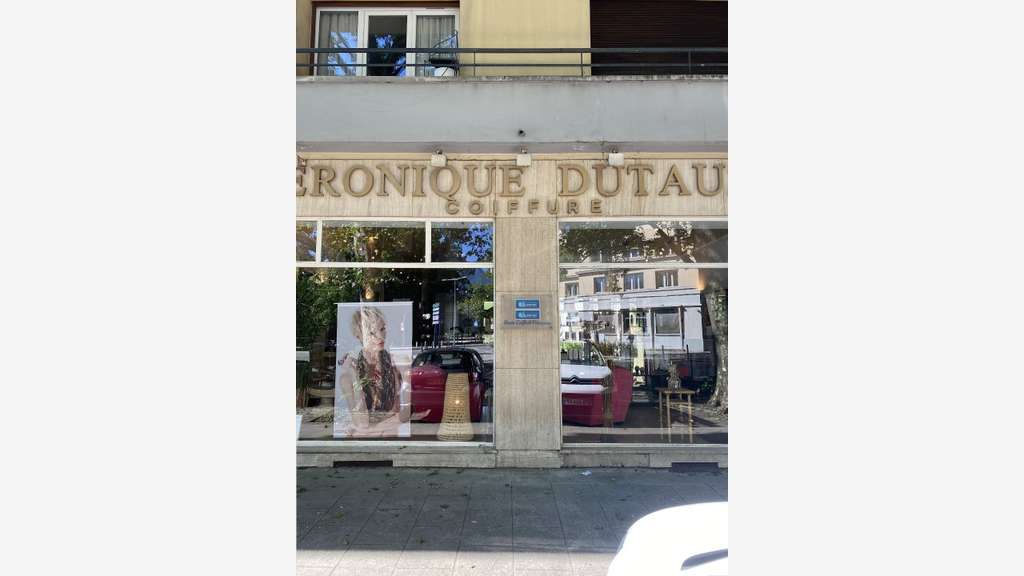 A vendre murs de boutique occupée à Grenoble