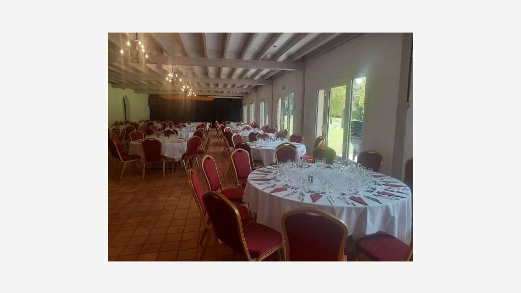Vente local commercial 1120m² à Tours