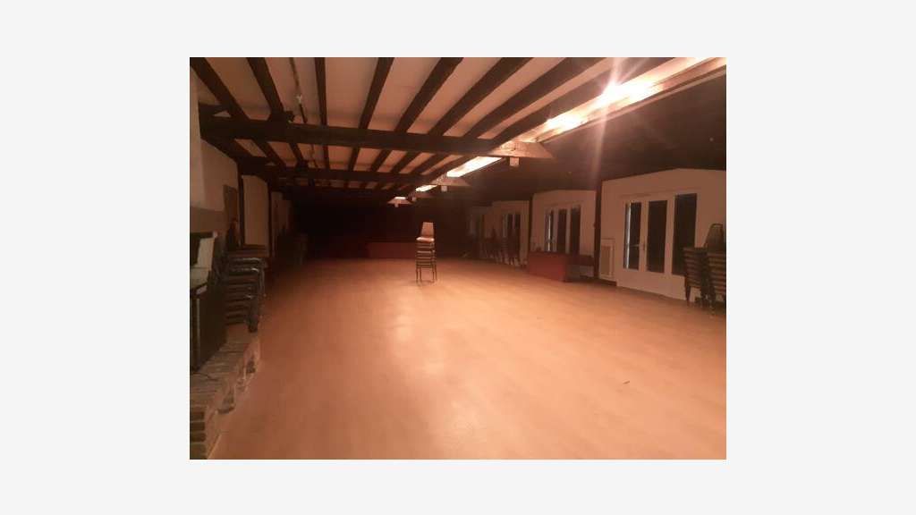 Vente local commercial 1120m² à Tours