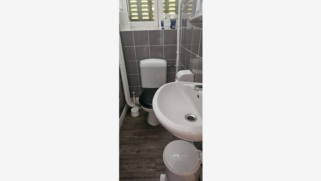 A vendre locaux de 185m² à Aix-les-Bains