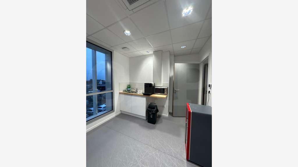 Vente plateau de bureaux 142m² à Trégueux