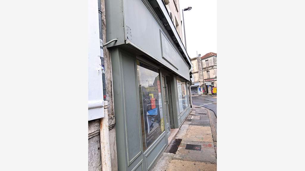 Local/bureau/commerce, 97 m² à vendre ANGOULEME (