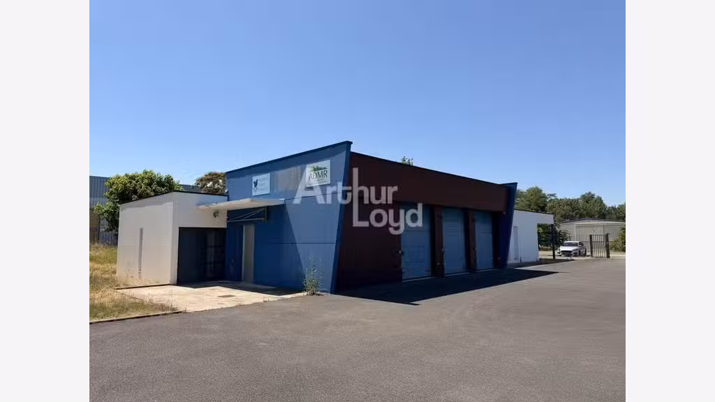 Bureaux de 294m² à vendre à Antran