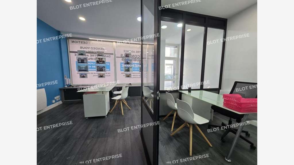 À vendre local bureaux de 44m² à Brest rive droite