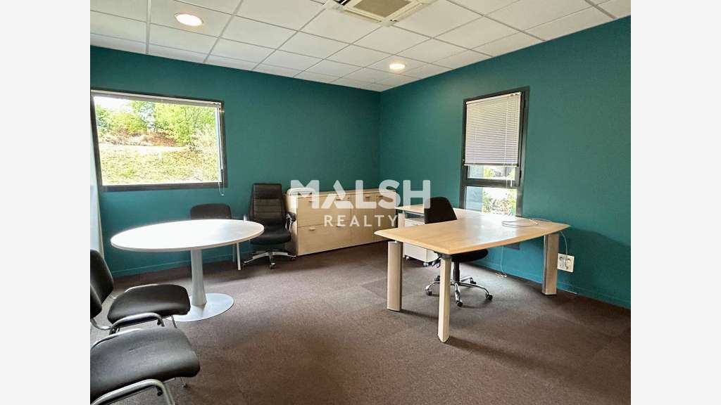 BUREAUX À VENDRE OU À LOUER - 696 m² - BRIGNAIS