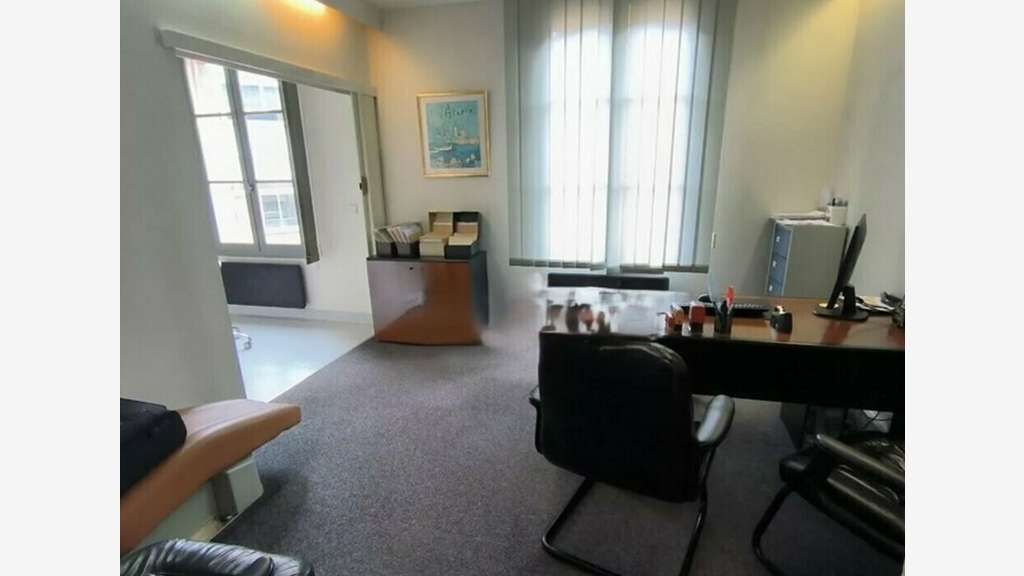 Vente bureaux 160m² idéalement situé à Brive