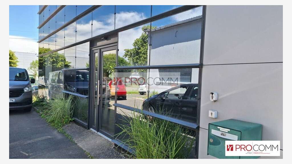Bureaux 101m² R+1 à vendre à Chartres