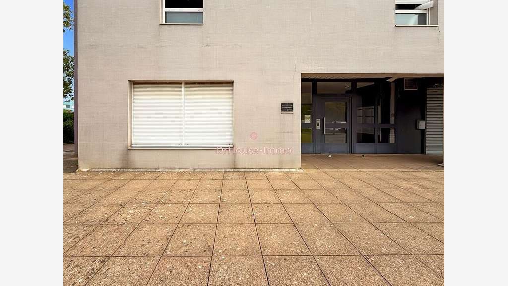 Vente local pro 37m² en RDC Chevigny-Saint-Sauveur