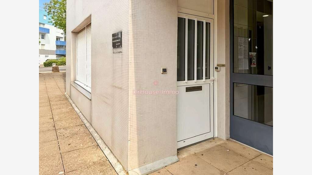 Vente local pro 37m² en RDC Chevigny-Saint-Sauveur