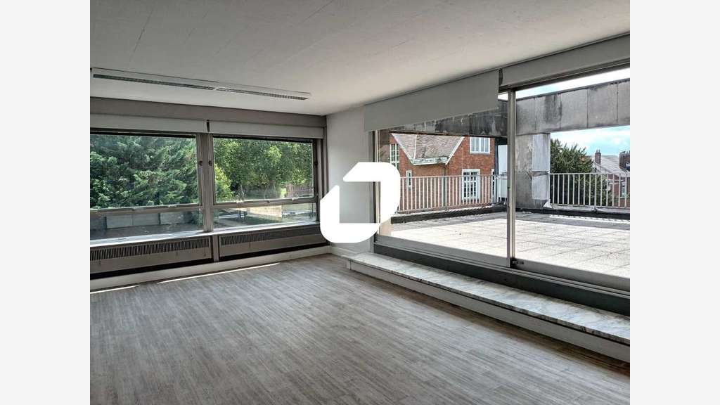 Vente Bureaux 390m² Croix