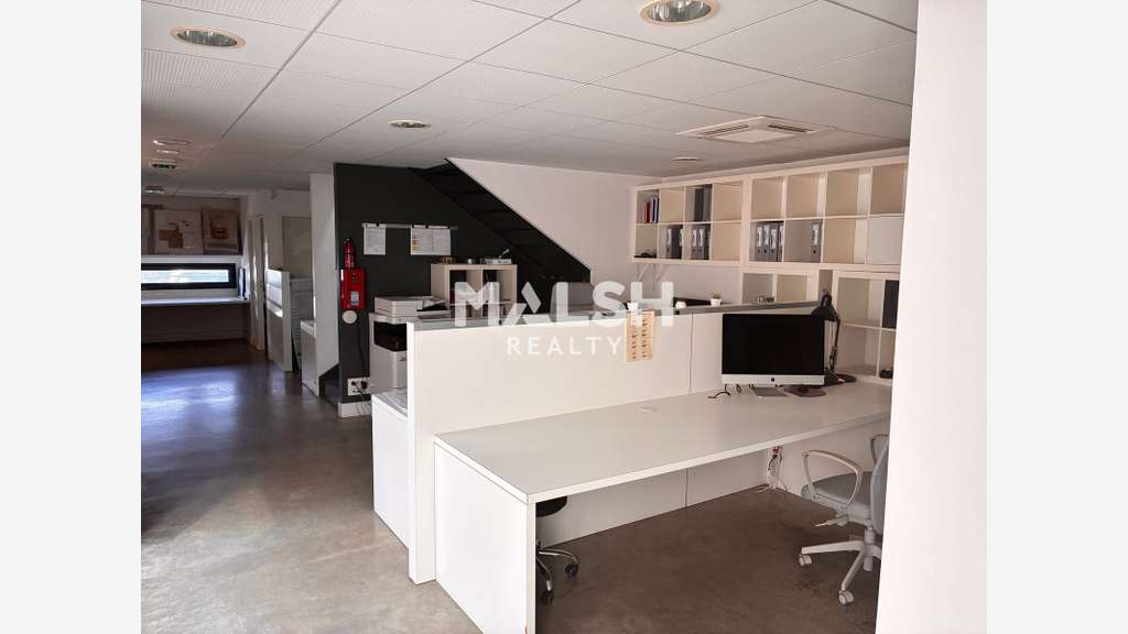 Bureaux à vendre ou louer 169m² à Décines-Charpieu