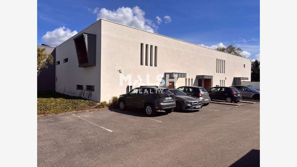Bureaux à vendre ou louer 169m² à Décines-Charpieu
