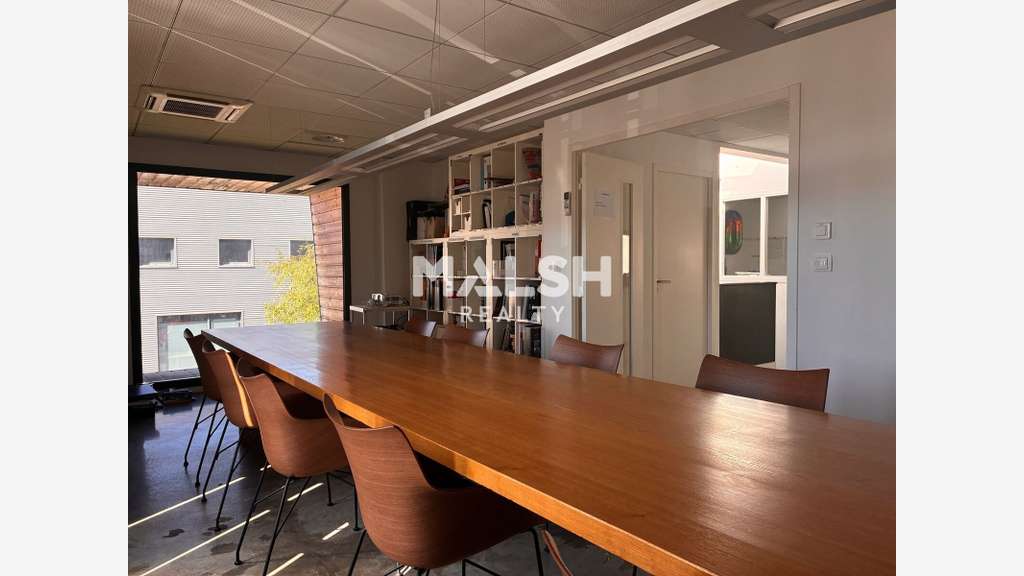 Bureaux à vendre ou louer 169m² à Décines-Charpieu