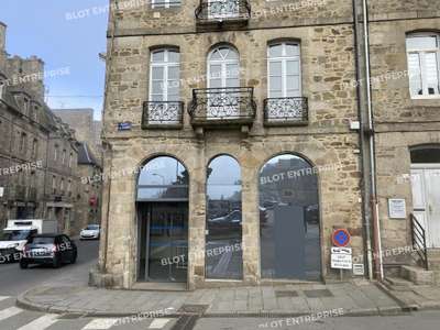 À VENDRE - BUREAUX / LOCAL COMMERCIAL - 270m² - D