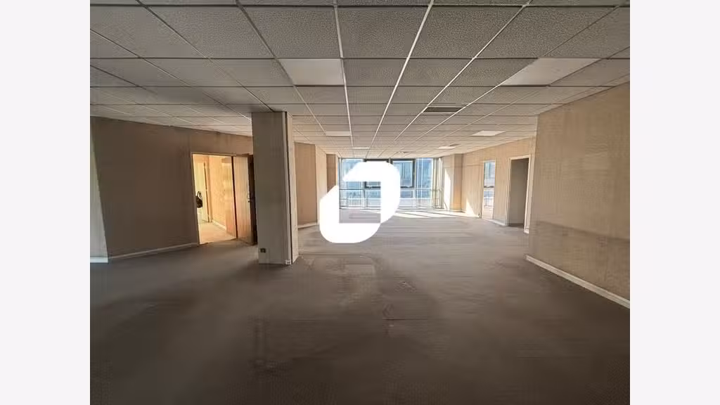 Vente Bureaux 217m² Evry courcouronnes