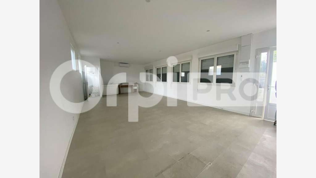 Vente bureaux clés en main de 90m² à Gleize