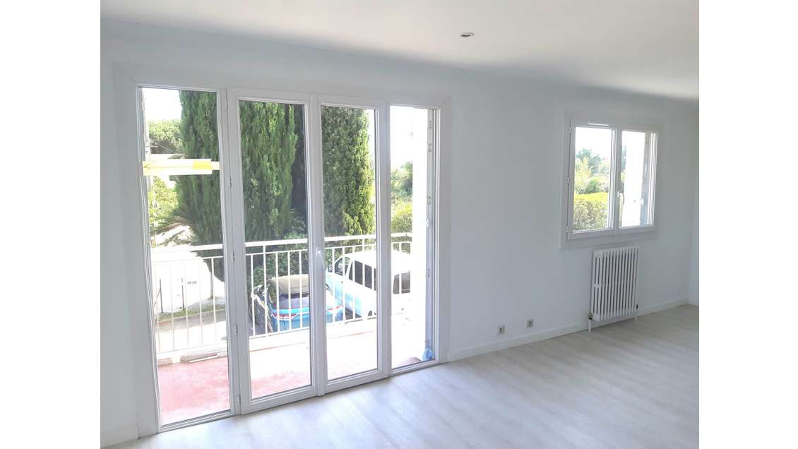 Vente local professionnel 117m² à Fréjus