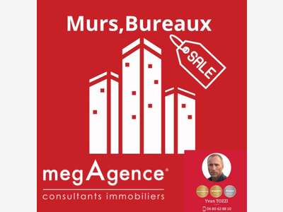AV bureaux de 960m² avec ascenseur à la Roche/Yon