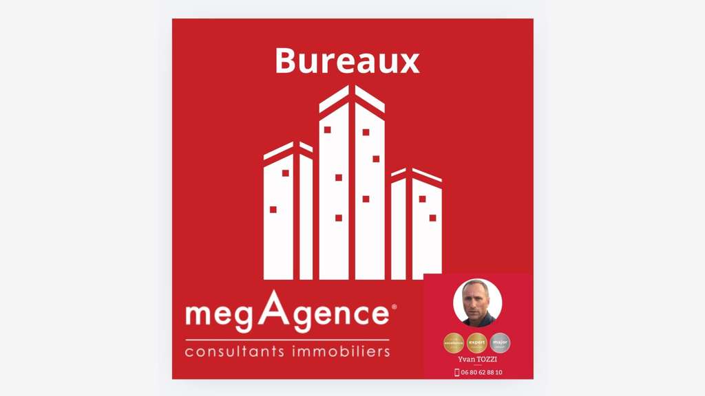 AV bureaux de 960m² avec ascenseur à la Roche/Yon